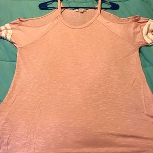 Women’s 2x cold shoulder shirt size 2x